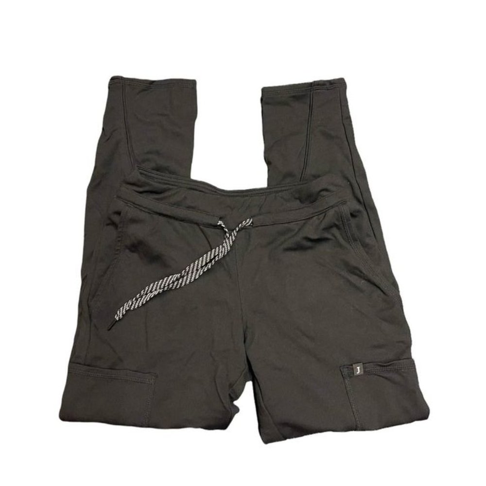 Jaanuu Women’s Slim Cargo scrub pants